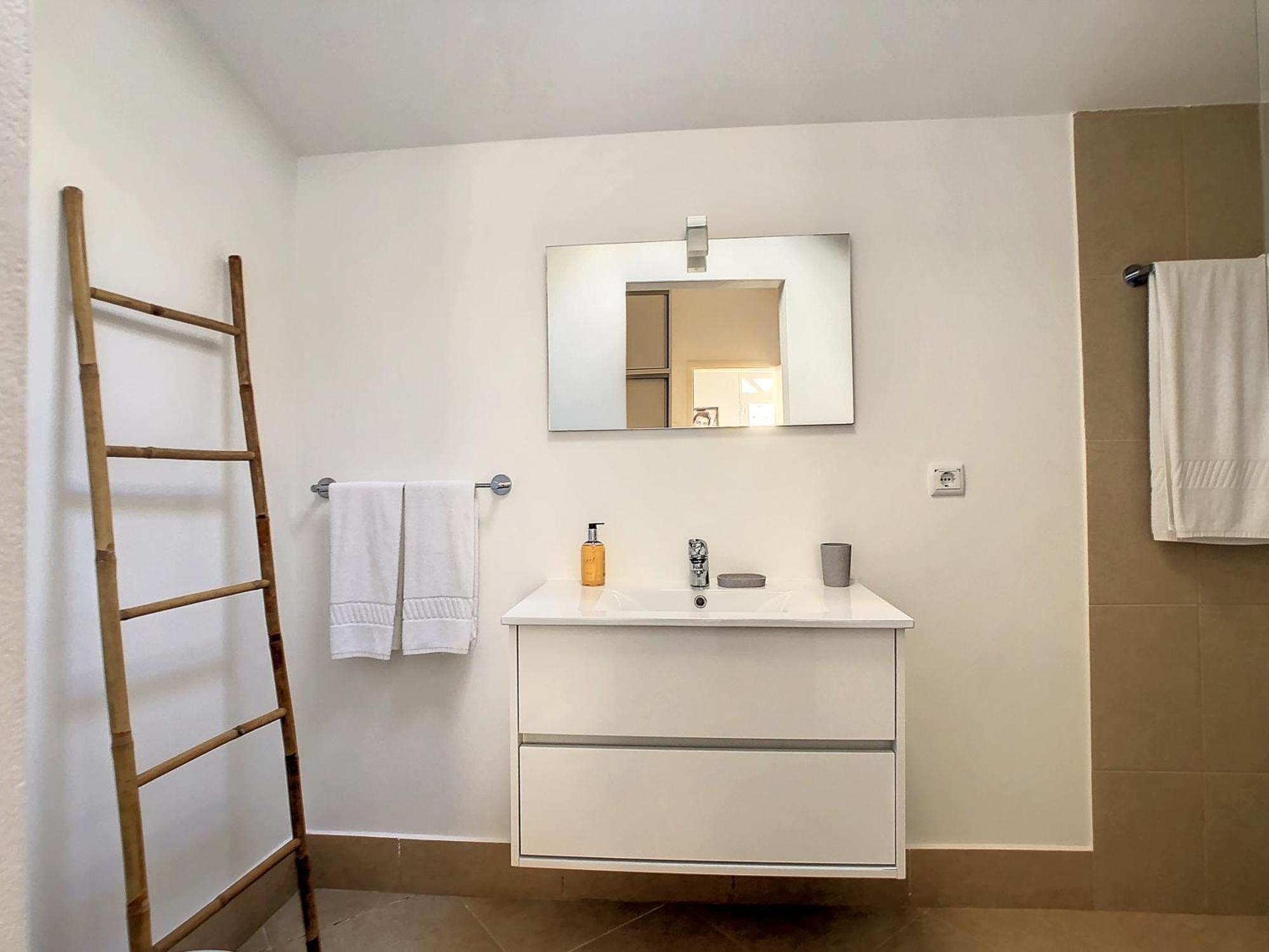 Malseira Naya Beach House By Lovelystay מראה חיצוני תמונה